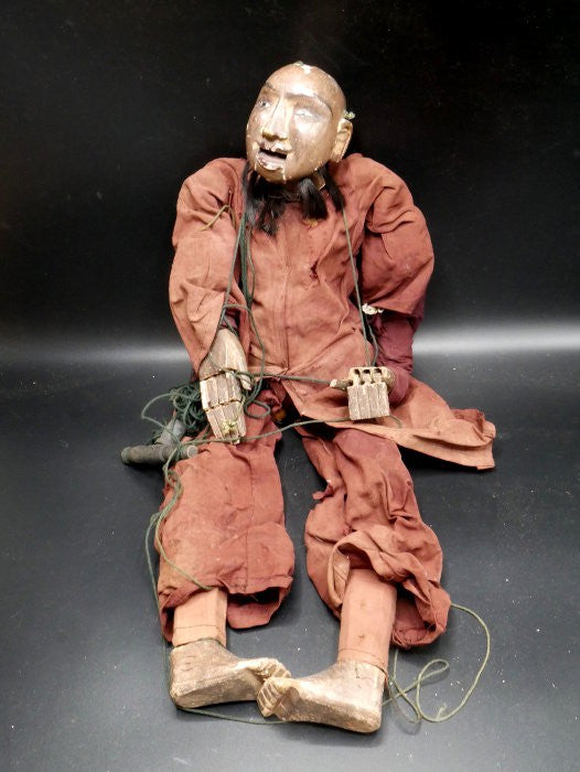 U Swe Yoe le viel homme marionnette birmane XXème