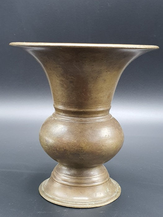 Vase newar - Népal milieu XXème